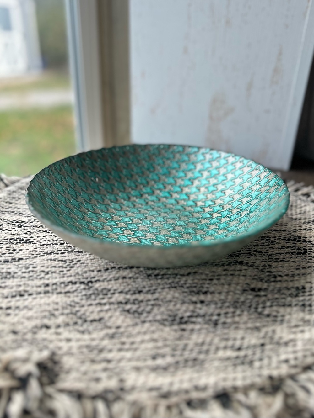 ✨Houndstooth Decorative Bowl with Teal/Turquoise & Silver Glass✨